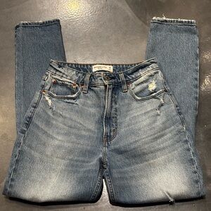 Abercrombie & Fitch Curve Love The Skinny High Rise Distressed Jeans Size 26